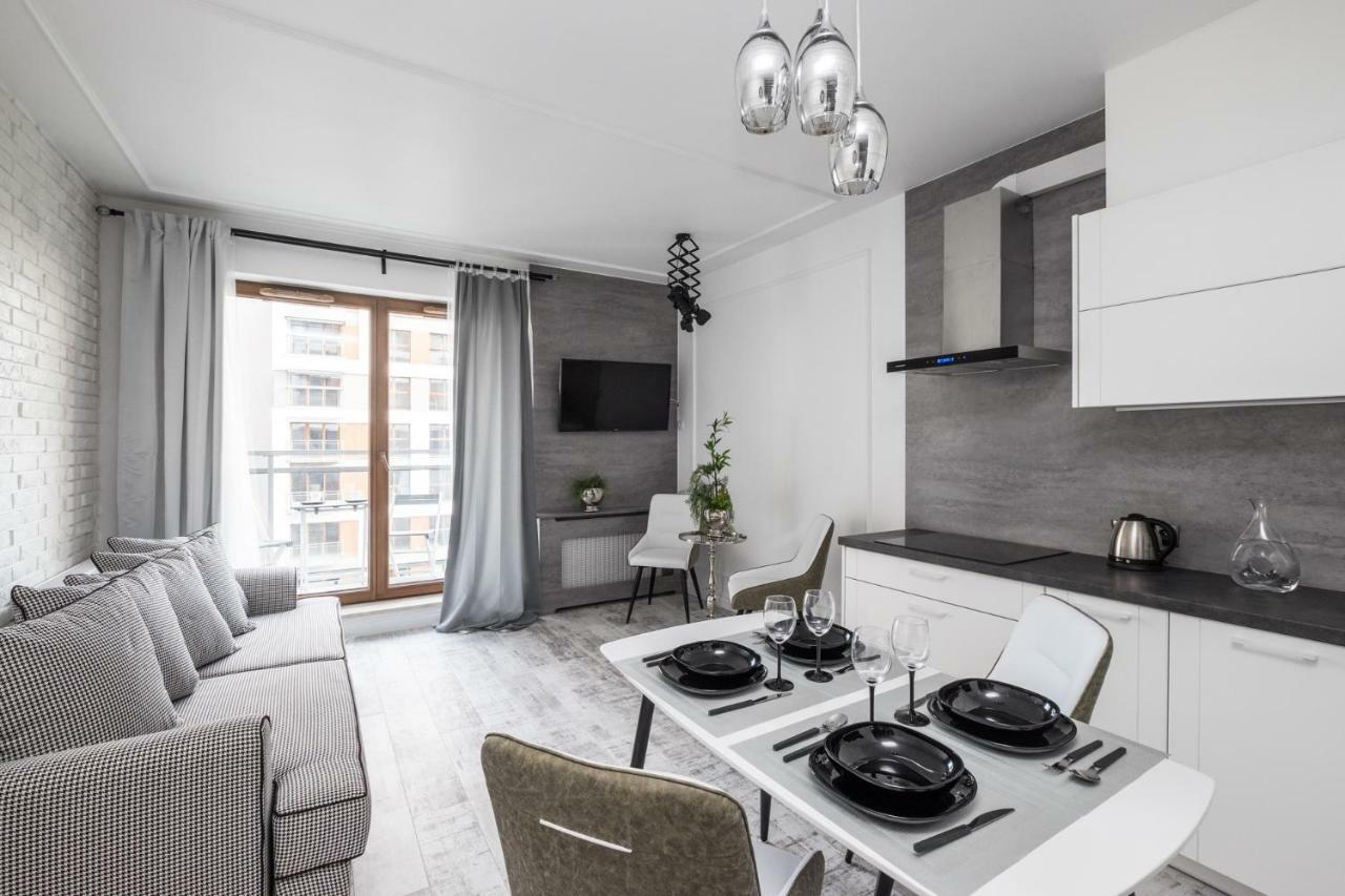 Good Time Apartment Business Center Варшава Екстер'єр фото