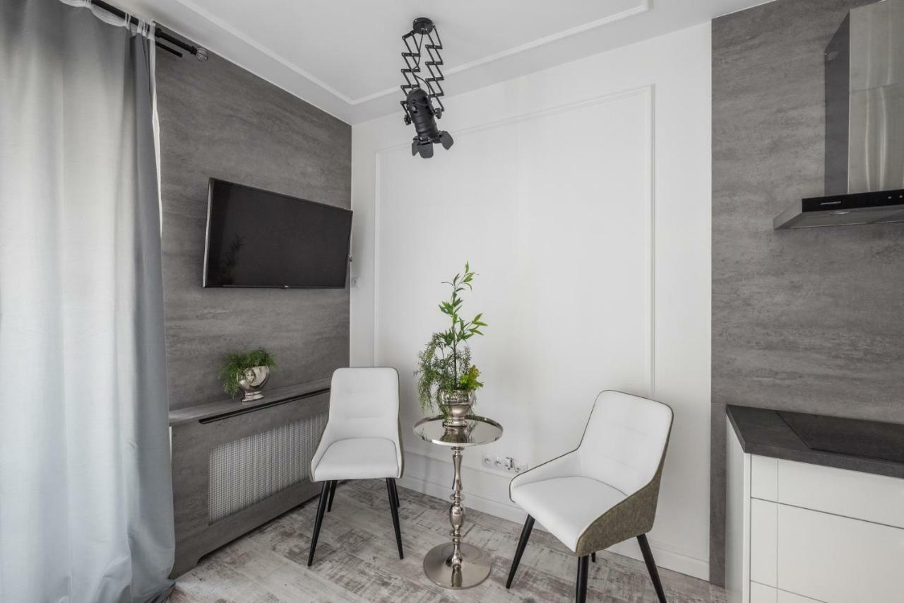 Good Time Apartment Business Center Варшава Екстер'єр фото