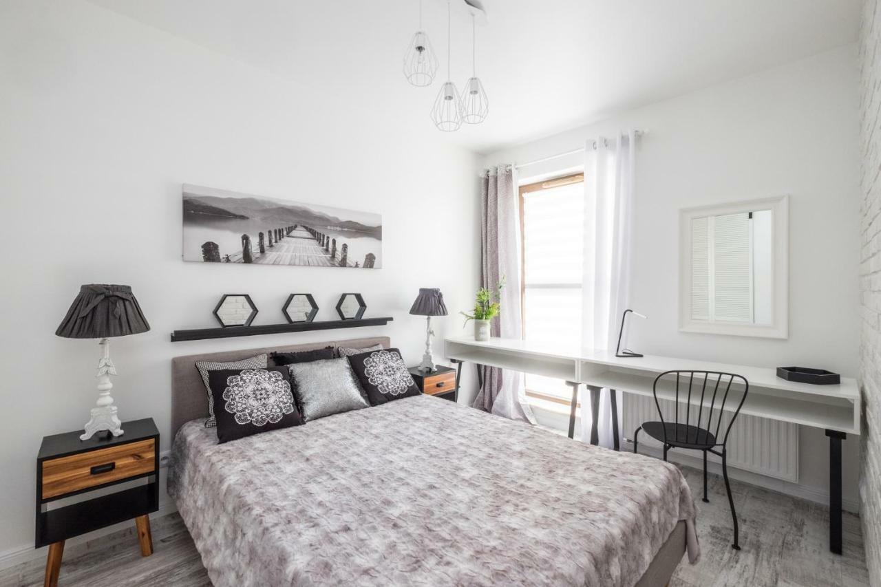 Good Time Apartment Business Center Варшава Екстер'єр фото