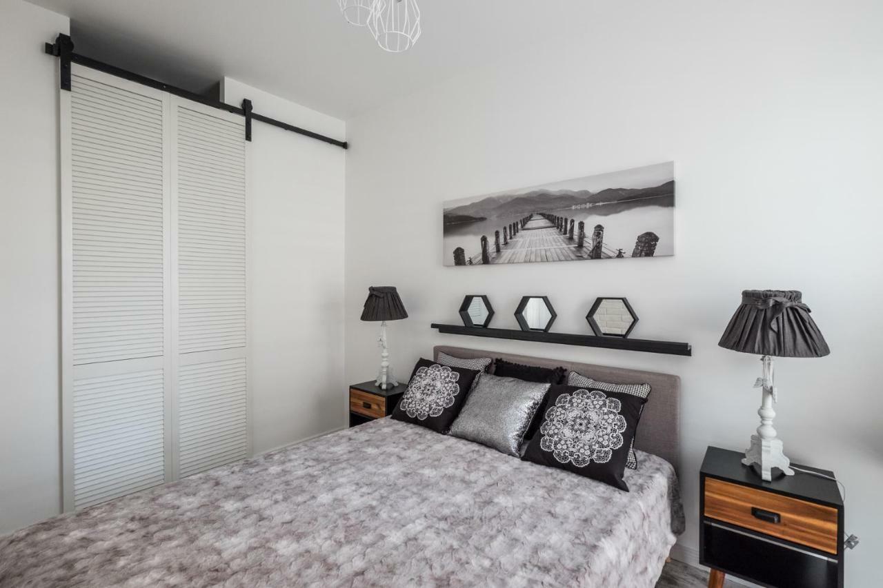 Good Time Apartment Business Center Варшава Екстер'єр фото