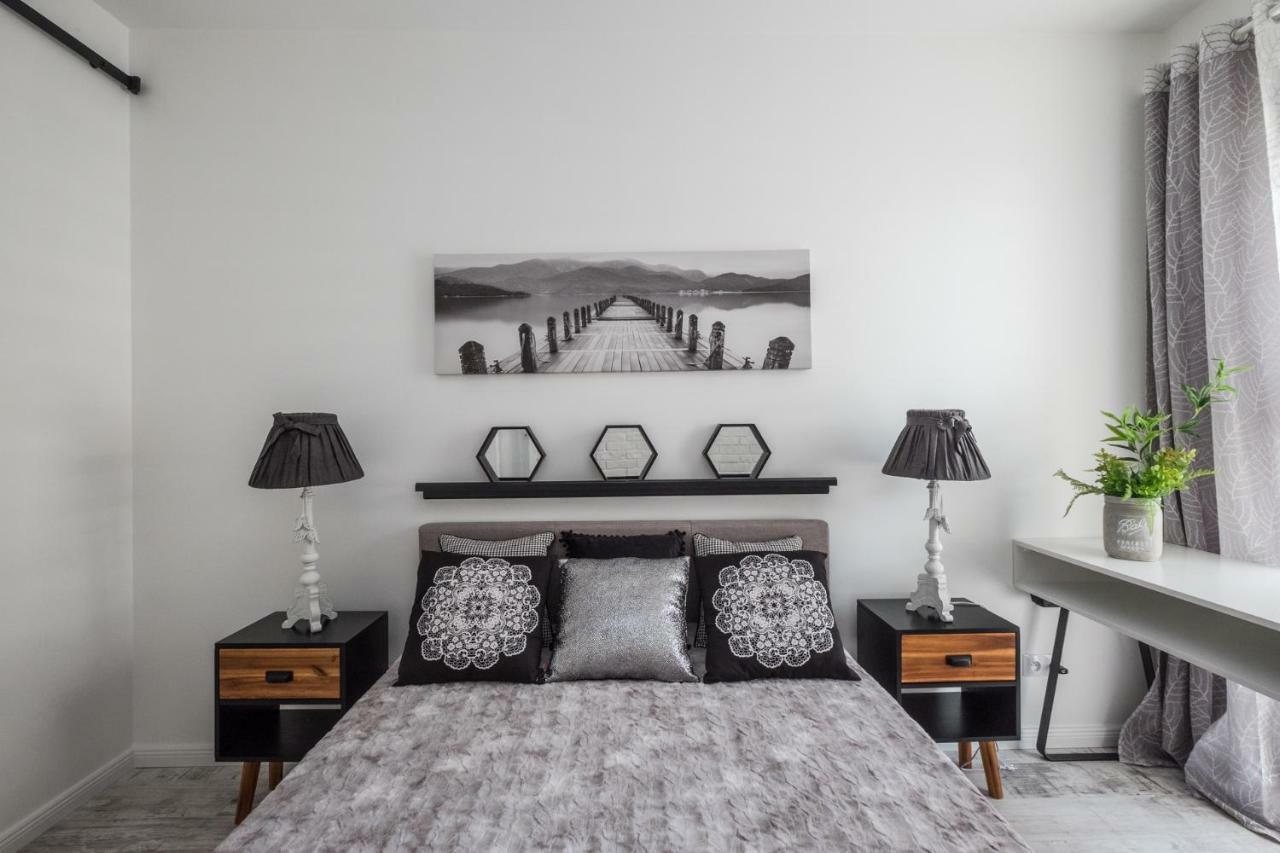 Good Time Apartment Business Center Варшава Екстер'єр фото
